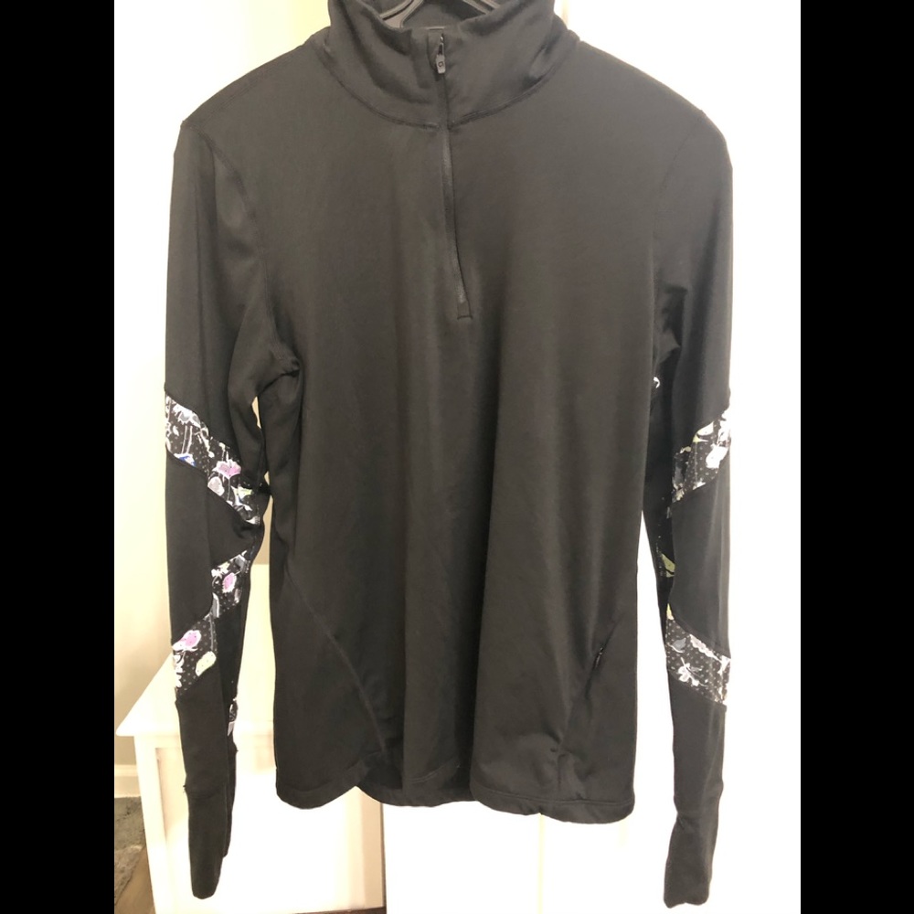 GAP athletic top, half zip closure, Size M